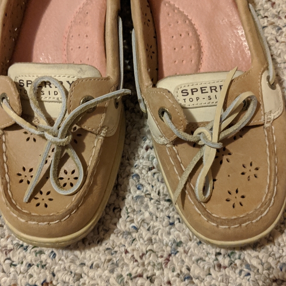 Sperry's - Picture 2 of 6
